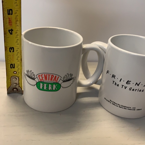 FRIENDS CENTRAL PERK set 2 coffee cups mugs - Picture 5 of 6